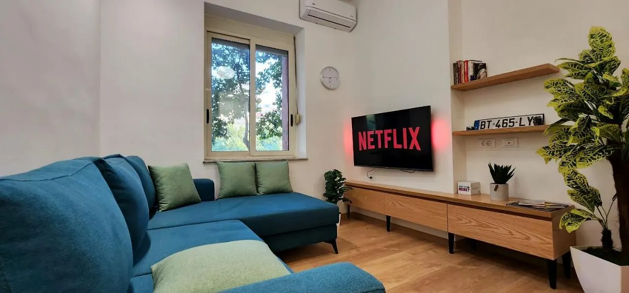 Like Home Apartment Shallvaret City Centre Tirana